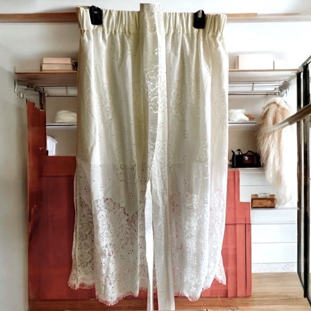 dRA LOS ANGELES WHITE EYELET/LACE FLOWER PATTERN SKIRT Large Cottagecore NWT
